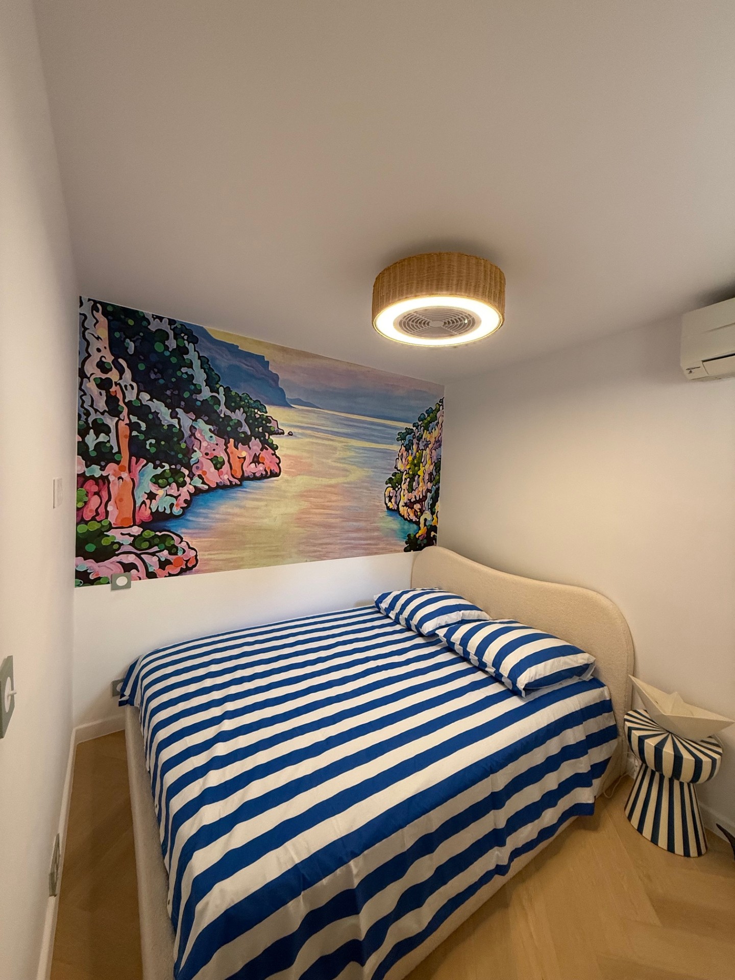 Le Secret du Port — salon